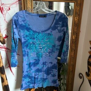 Seven7 Blue Tie-Dye Tee with Teal Floral Accents Small
